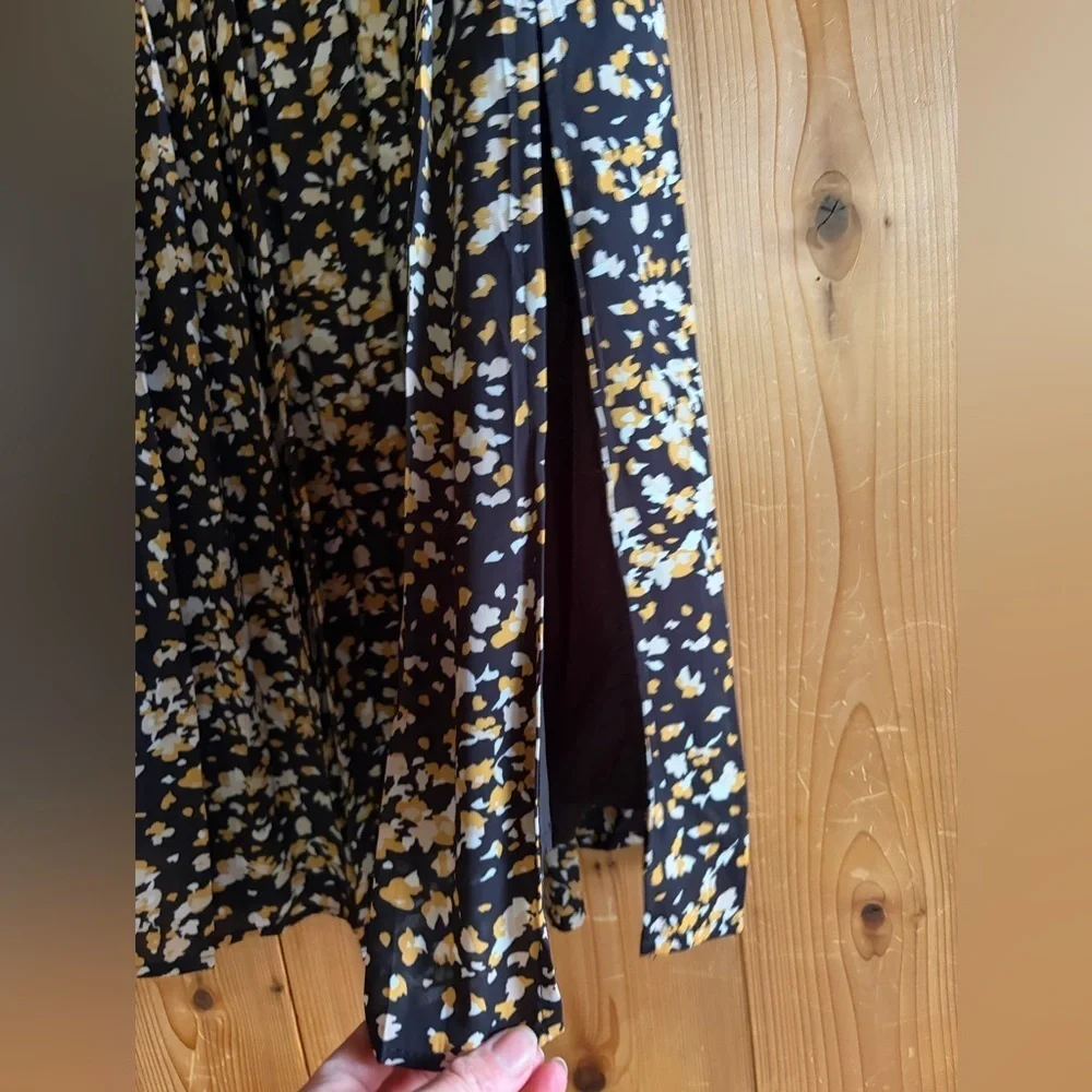 NEW MOLLY BRACKEN Elsa pleated Skirt